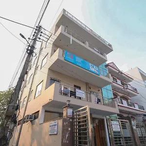  Guest house Royal Court Residency