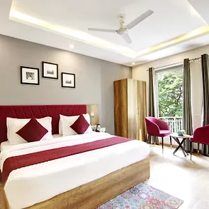 3* Hotel Saltstayz Select - Huda Center