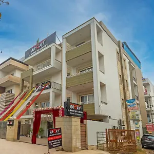 3* Hotel Aadat Subhash Chowk