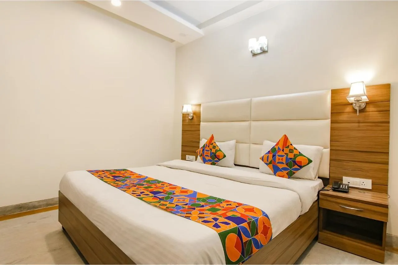 *** Hotel Fabhotel Sr 68 Gurgaon India