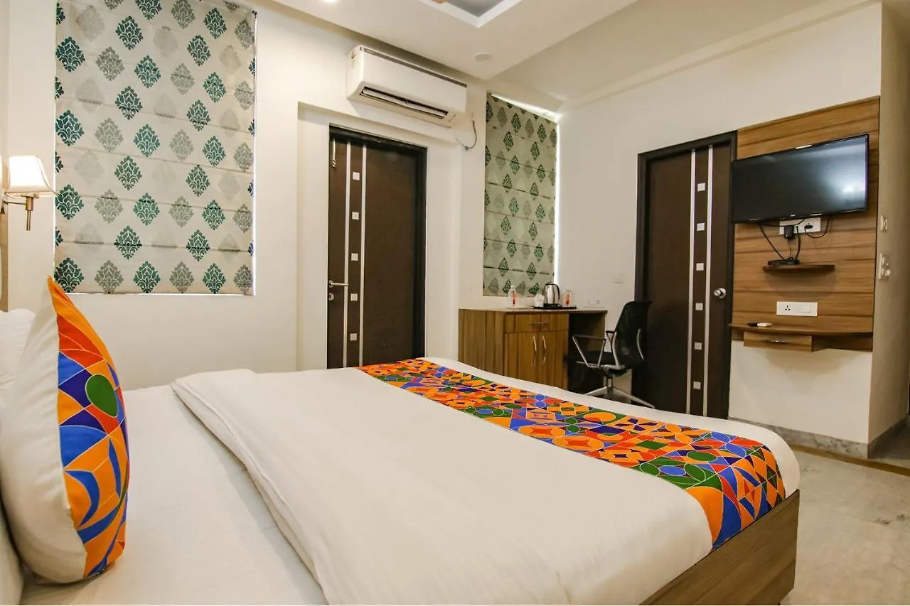 Fabhotel Sr 68 Gurgaon India