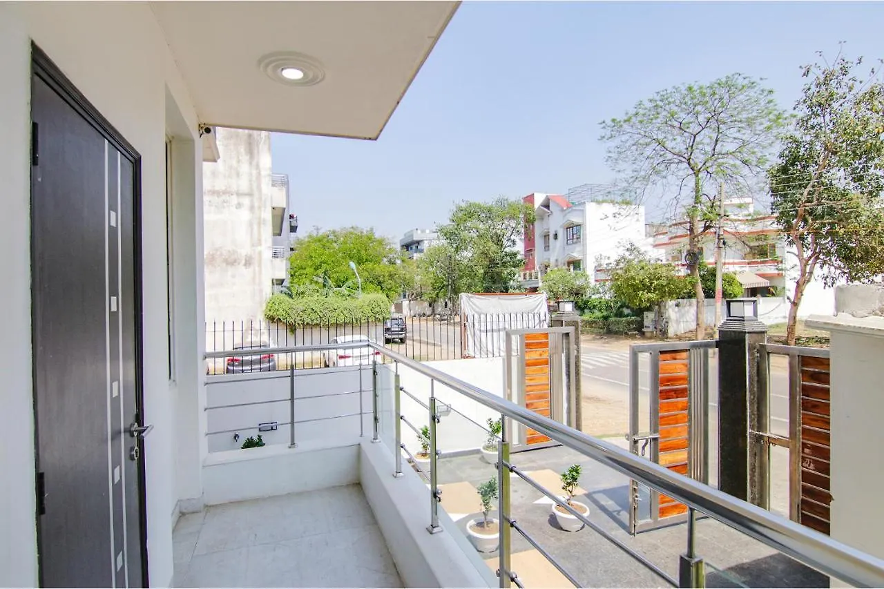 Fabhotel Sr 68 Gurgaon Hotel