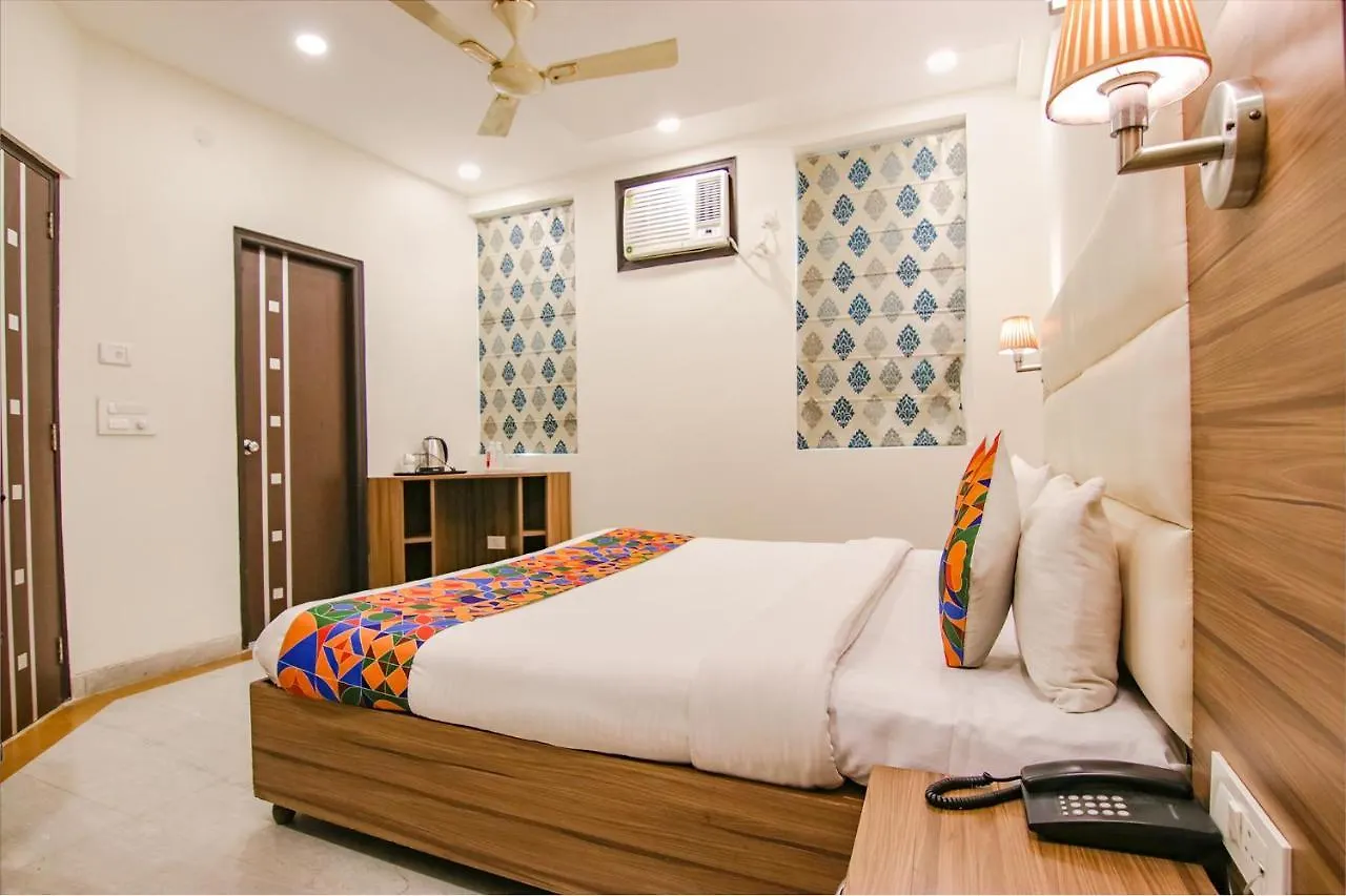 Fabhotel Sr 68 Gurgaon 3*,